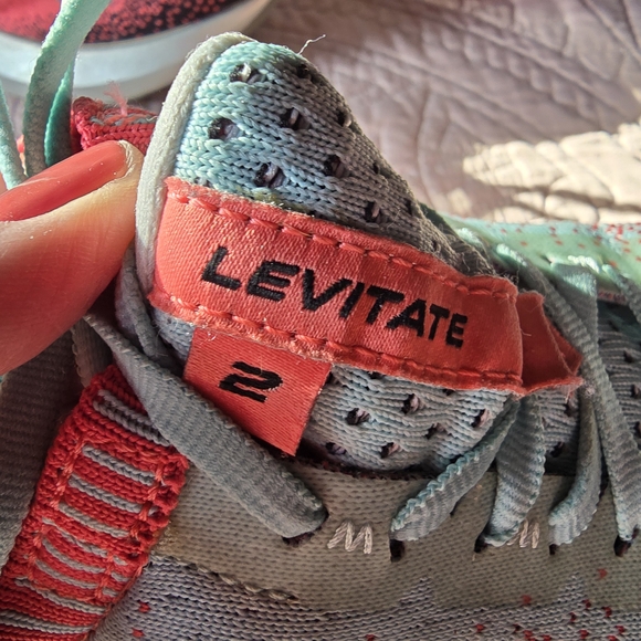 Brooks Women's Vibrant Pink and Aqua Athletic Shoes - Picture 3 of 5